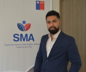 Emanuel Ibarra: "Overproduction of salmon is one of the infractions that most concerns us, due to the environmental effects they cause." Photo: SMA. Emanuel Ibarra: "Overproduction of salmon is one of the infractions that most concerns us, due to the environmental effects they cause." Photo: SMA.