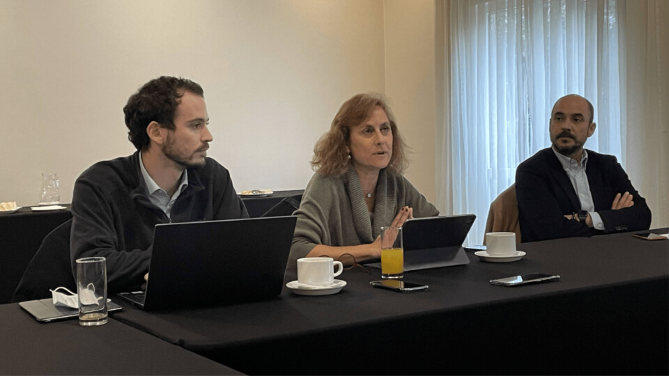 Salmon Council director of studies Jorge Lira, executive director Joanna Davidovich, and regional director Gonzalo Silva yesterday. Photo: Salmonexpert.