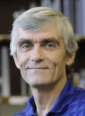 Tony Farrell: "Minimal risk of ensuing problems from the BC strain of PRV to BC farmed Atlantic salmon". Tony Farrell: "Minimal risk of ensuing problems from the BC strain of PRV to BC farmed Atlantic salmon".