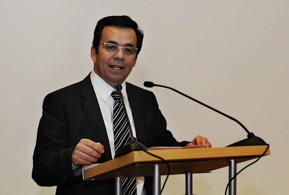 Minister of Finance, Luis Felipe Céspedes.