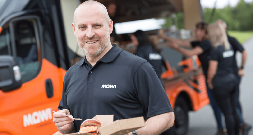 Ian Roberts tucks into some Scottish-grown salmon from Mowi Scotland's Salmon Wagon during his stint in the UK. Ian Roberts tucks into some Scottish-grown salmon from Mowi Scotland's Salmon Wagon during his stint in the UK.