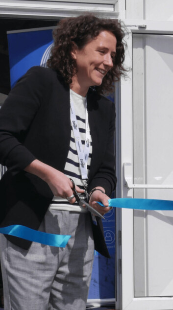 Mairi Gougeon cuts the ribbon to open Aquaculture UK. Photo: FFE.