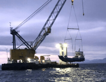 The Tiffany of Melfort being lifted aboard the Lara 1. Click on image to enlarge. Photo: Kames.