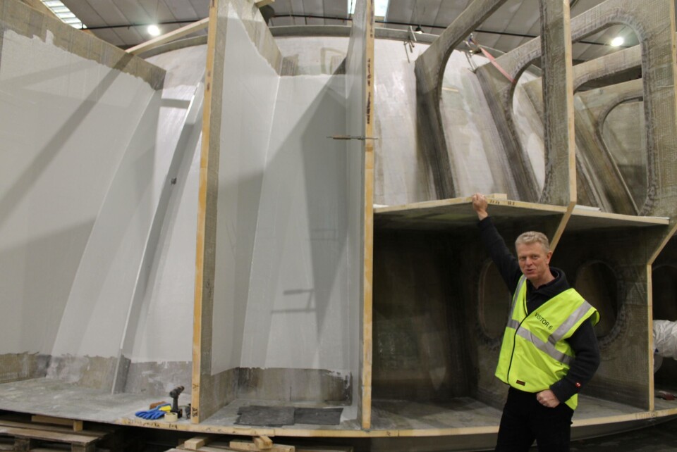 Cato Lyngøy with one of the prices of the MiniEgg. Click on image to enlarge.