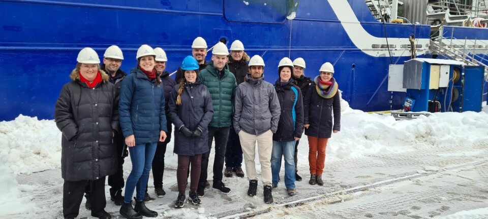 Members of the project visiting a wellboat. The group (not in order), comprised Bernhard Schlichter, Jörg Gerstner and Benjamin Herrling from HYDAC Process Technology; Christiane
Schuster and Nadja Steinke from the Fraunhofer Institute; Kristoffer Berge and Alice Strømmegjerde
from Norwegian Greentech; Claudia Croton from Pharmaq; Stephanie Delacroix, Muhammad Umar and
Pernilla Carlsson from NIVA; and Linn Therese Hosteland (in the blue helmet) from The Norwegian Coastal Shipowners/The
Wellboat Owners Association.
