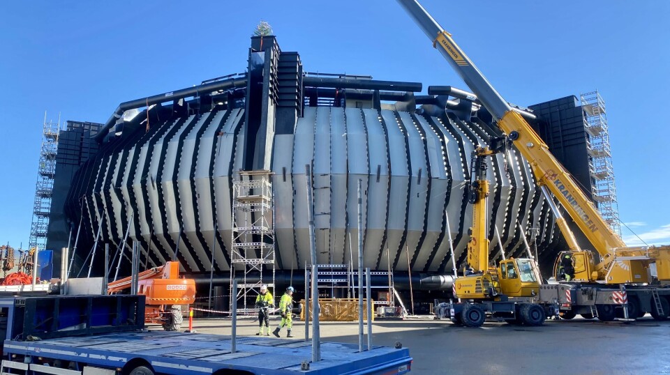 Construction of the Marine Donut now being trialled by SalMar.