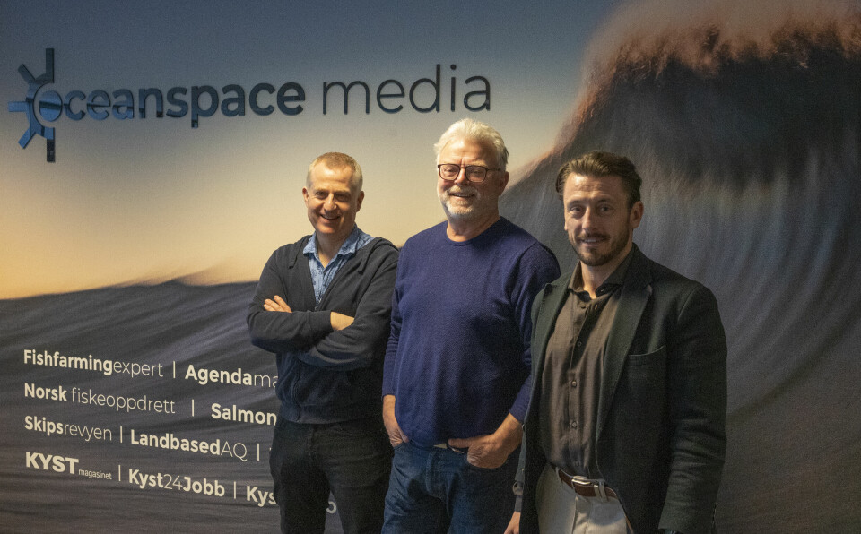 Pål Mugaas Jensen, left, takes over as chief editor and Christian Lawley, right, becomes the new general manager of Oceanspace Media. Owner Gustav Erik Blaalid, centre, will now dedicate himself to business development in the company.