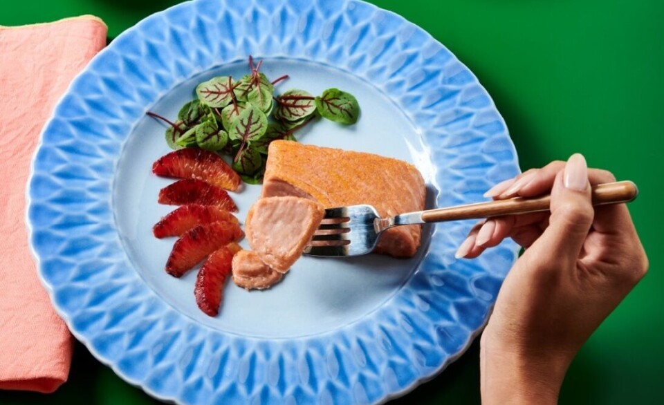 Oshi uses 3D printing to give its alt-salmon a fibrous structure that flakes like real fish.