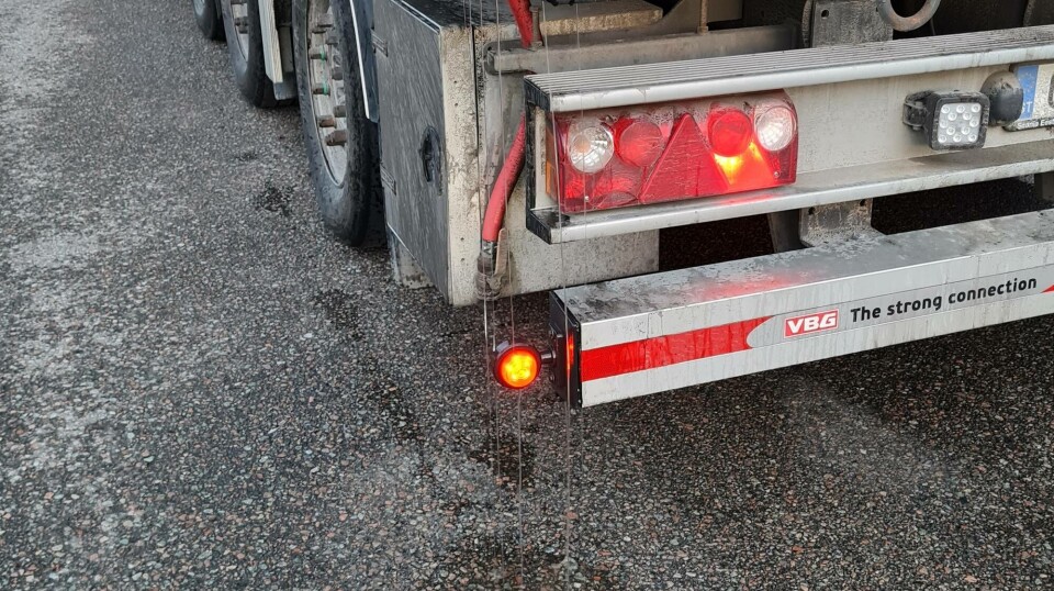 Fish water/fish blood leads to slippery road surfaces. Fish water/fish blood leads to slippery road surfaces.