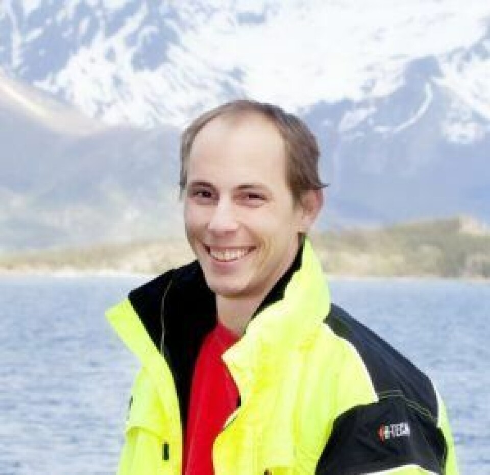 Steffen Kildal: 'Very good results' killing lice and fatally damaging egg strings. Photo: Private