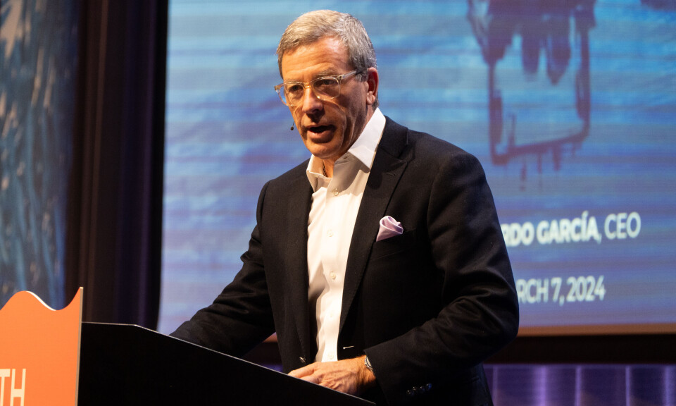 Ricardo García speaking at a conference in Norway earlier this year. The Salmones Camanchaca vice president has told El Mercurio that NGOs that attack the Chilean salmon sector are blind to compromise.