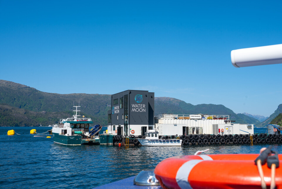 The support barge for the Watermoon.
