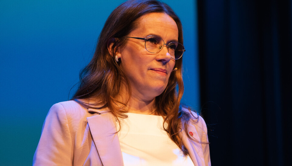Minister of fisheries, Marianne Sivertsen Næss, aims to set a new course for the aquaculture industry in Norway.