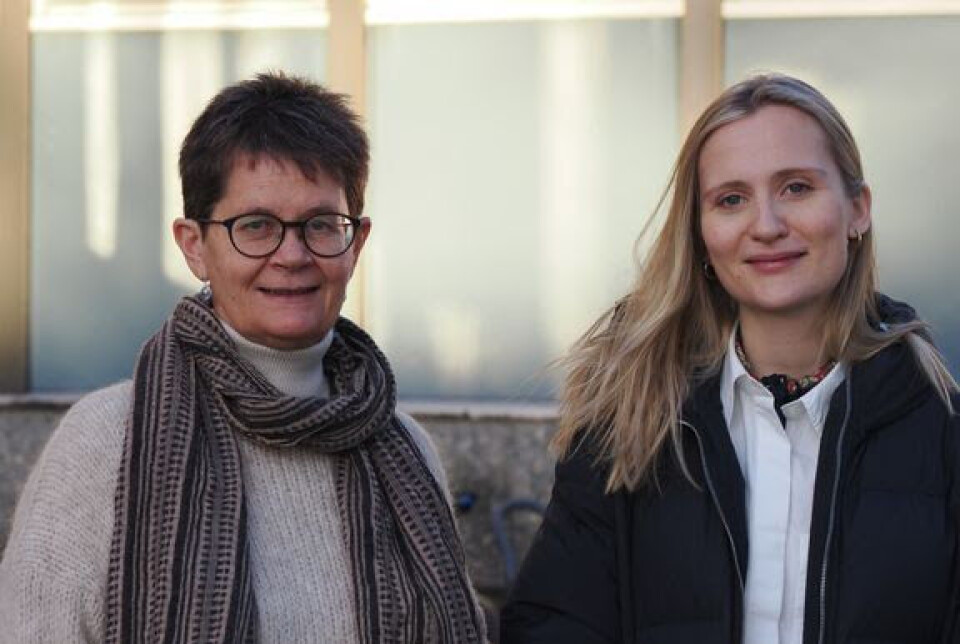 NMBU professor Margareth Øverland, left, and PhD candidate Linn Haug Eide.
