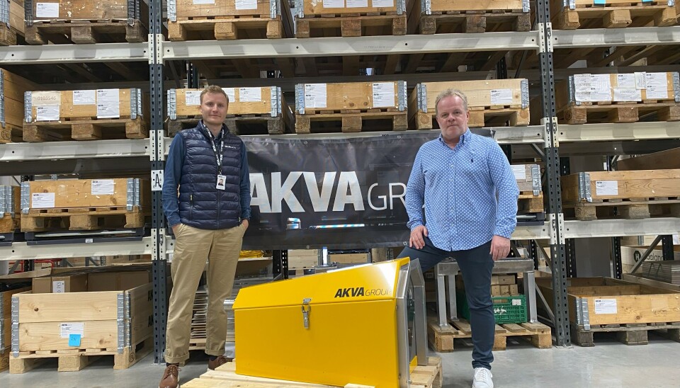 AKVA group global supply chain director Erlend Gundersen Røed, left, and SurplusHub International CEO Per Kåre Liland.