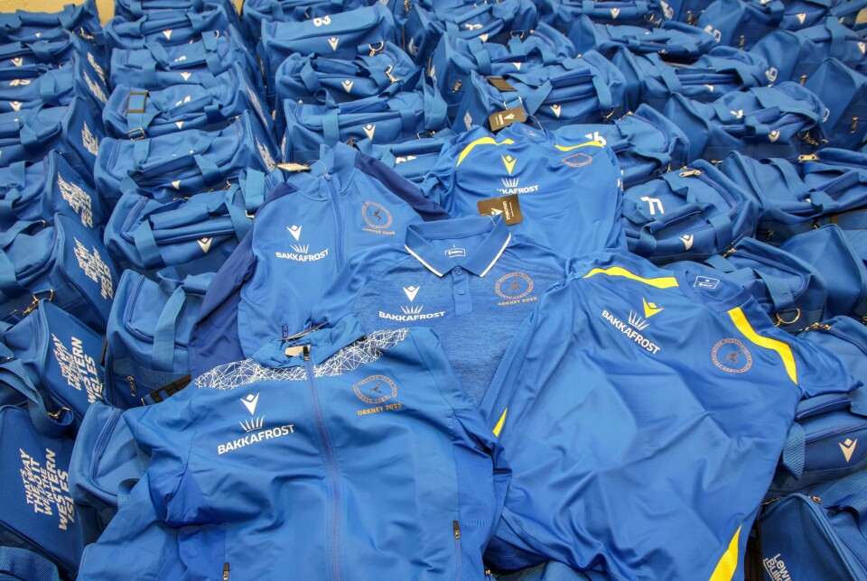 Bakkafrost has supplied equipment including tracksuit tops and sports bags for the WIIGA competitors.