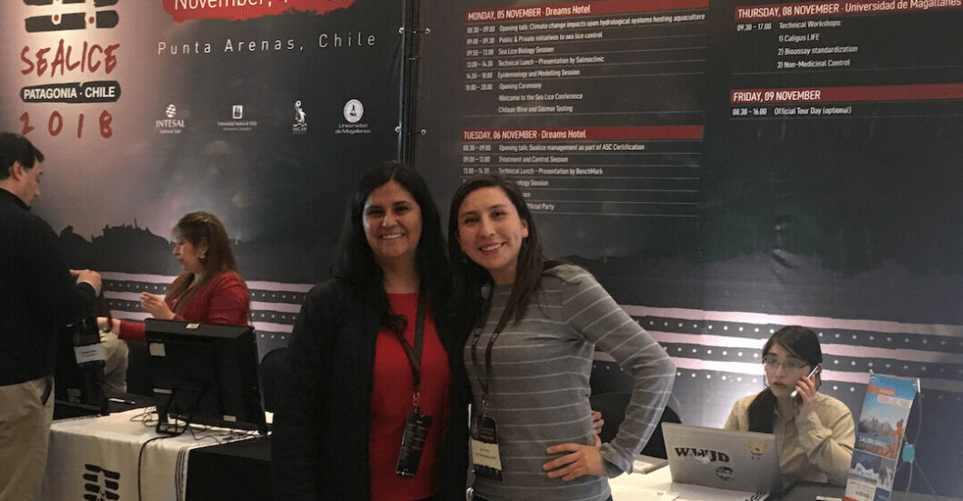 Ictio's R&D coordinator Alicia Lucero, left, and project manager Deborah Vargas at the 2018 Sea Lice Congress. Photo: Ictio Biotechnologies. Ictio's R&D coordinator Alicia Lucero, left, and project manager Deborah Vargas at the 2018 Sea Lice Congress. Photo: Ictio Biotechnologies.