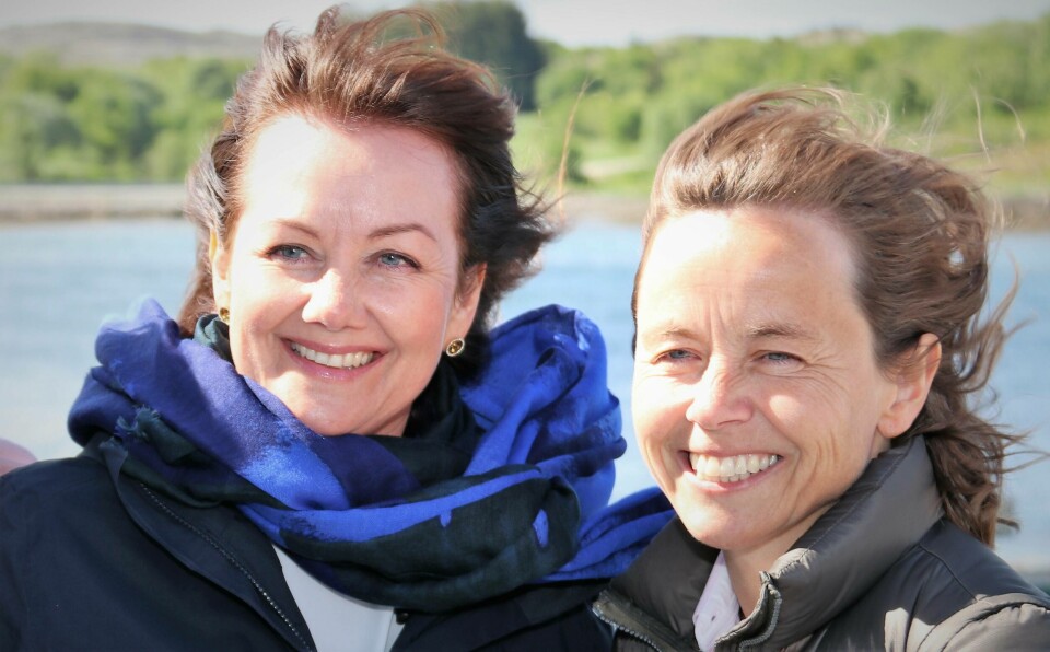 Vibecke Bondø, left, will be vhief executive of the merged fish farming company consisting of Midt-Norsk Havbruk AS and SalmoNor AS. Bondø is pictured with the first deputy chair of the Seafood Norway Board, Inger-Marie Sperre. Photo: Torkil Marsdal Hanssen - PKOM AS.